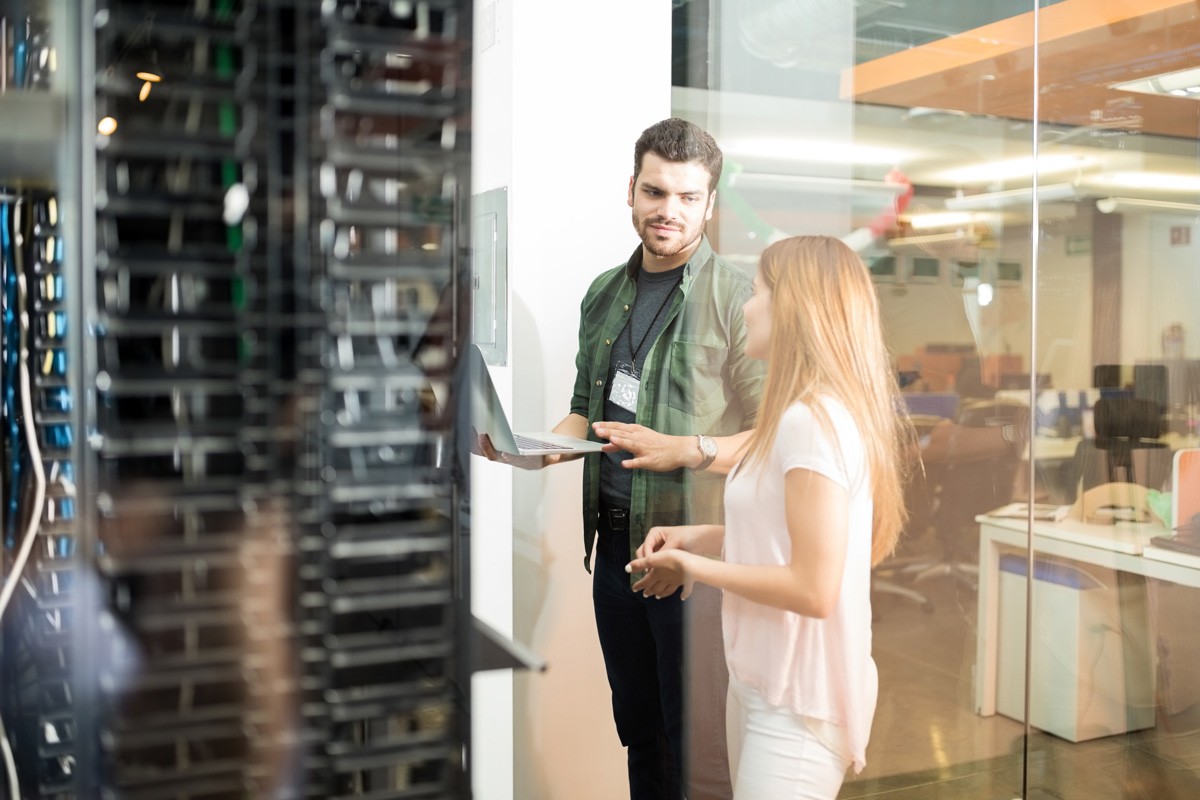 How to choose a server