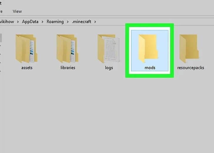 Place OptiFine in the Mods Folder