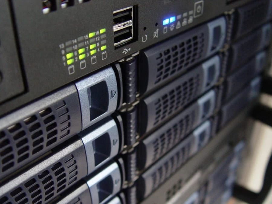 Tips for choosing the right computer for your server