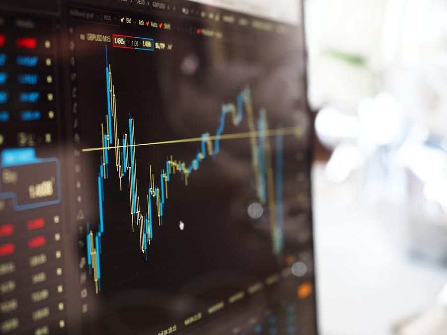 How to make money in the financial market with Forex VPS?